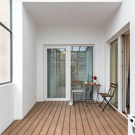 Winter Haven Modern Retreat In * Bratislava