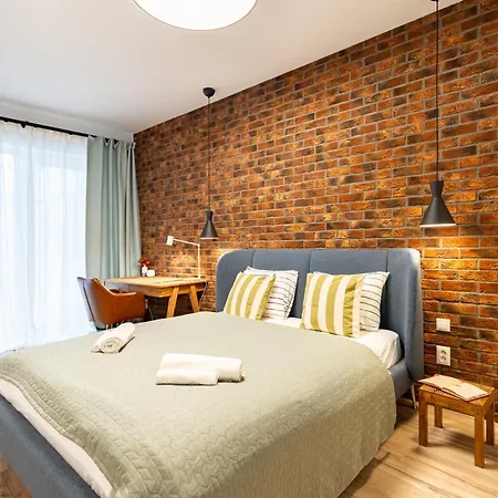 Winter Haven Modern Retreat In Апартаменти